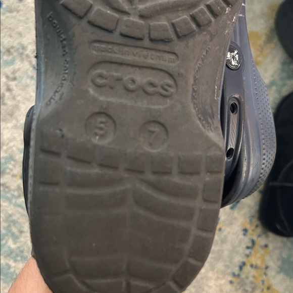 Disney World Disney Springs Magic Castle at Night Black and Purple Crocs Size 7 - Picture 4 of 6